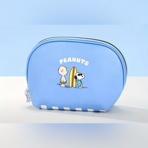 Peanuts Light Blue makeup Bag